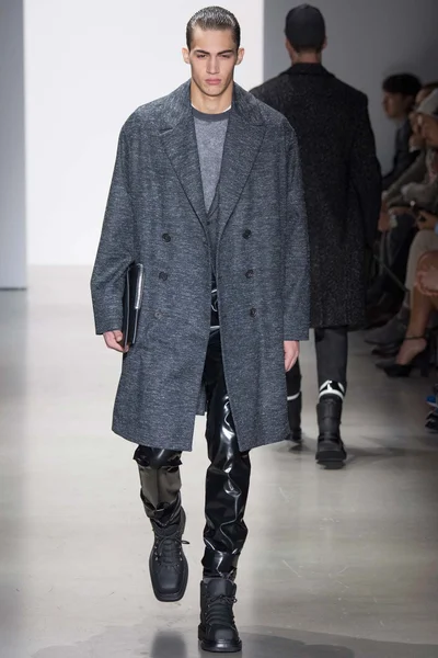 Look 22